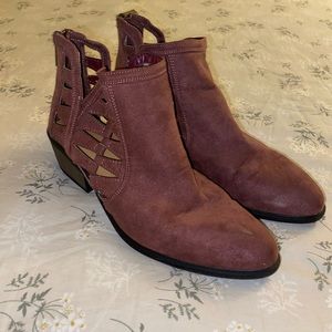 Maroon/Purple heeled booties
